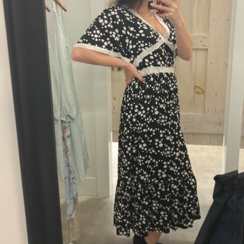 Rose & Remington fit and flare long daisy dress